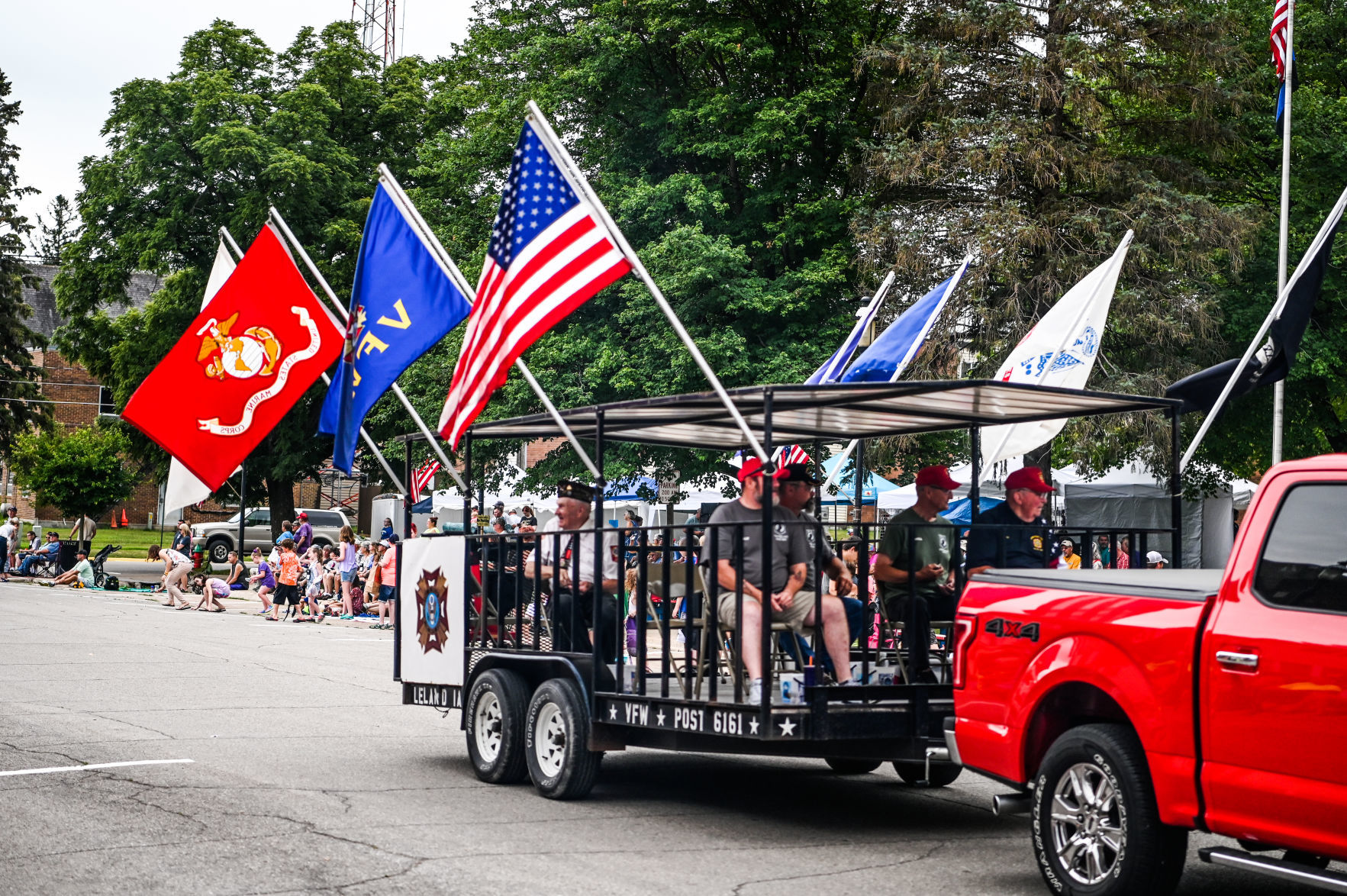 Parade 8